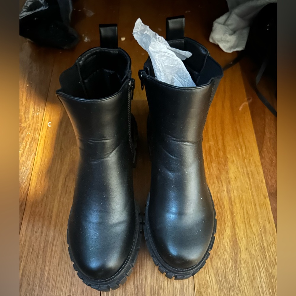 Rogue boots